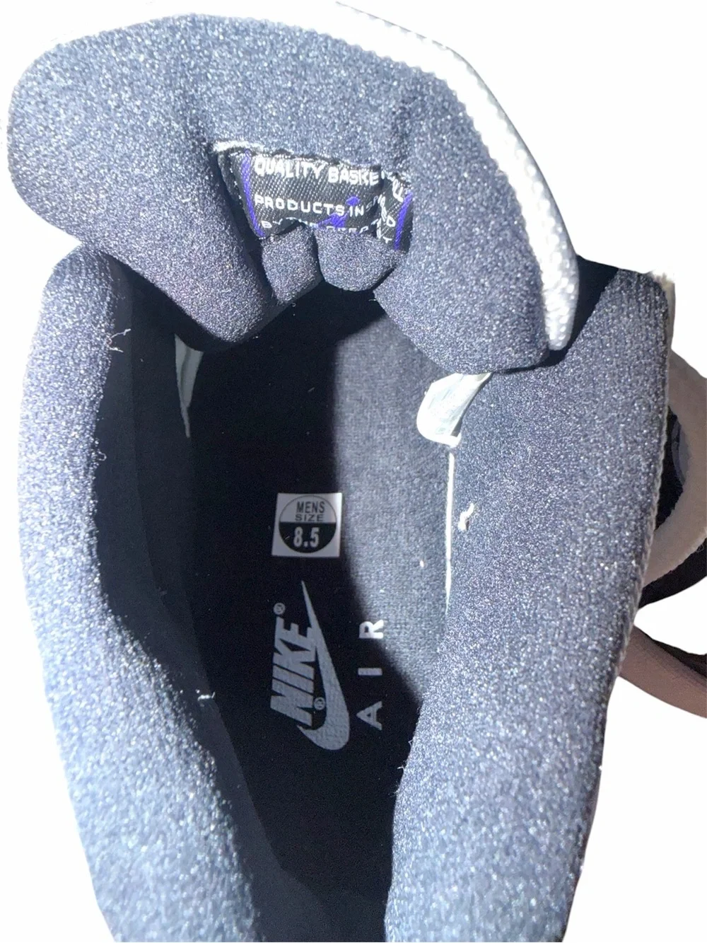 *new* Jordan 11 Retro Concord - White/Black/Icy Blue